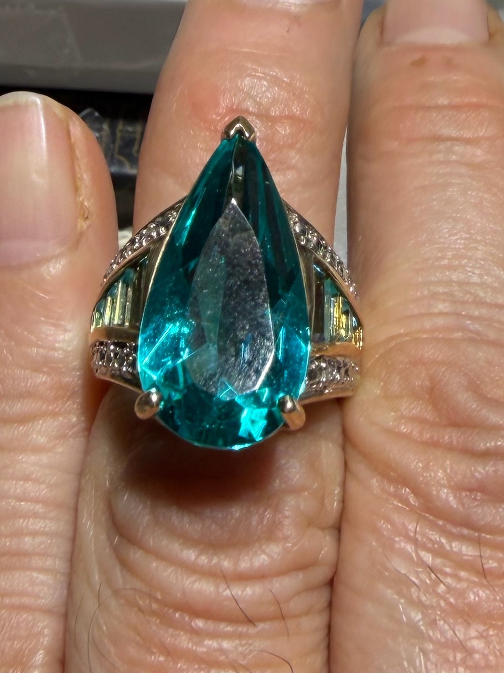 925 Sterling Silver Blue/Green Crystal Ring Size 5